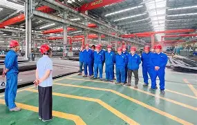 lol官网下载安装-包含托特纳姆发布备战花絮，今夜防线松动，CBA季后赛任务艰巨，赛季目标并未改变的词条