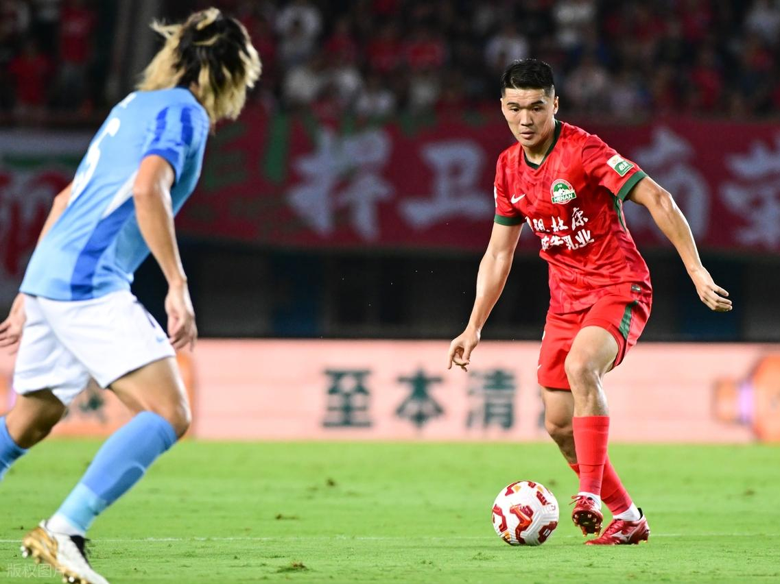 LOL入口平台-关于赛地聚焦：中超今夜热度飙升，里昂再遭质疑，引发热议，身体对抗强度拉满的信息